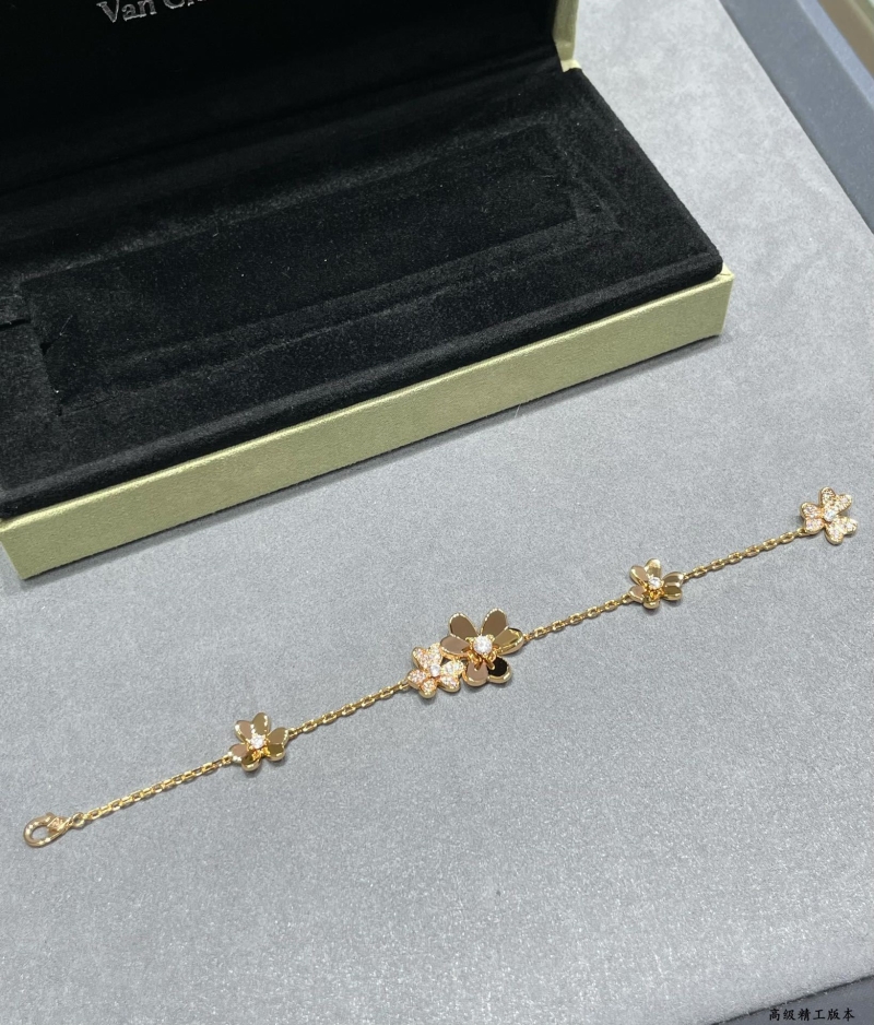 Vca Bracelets